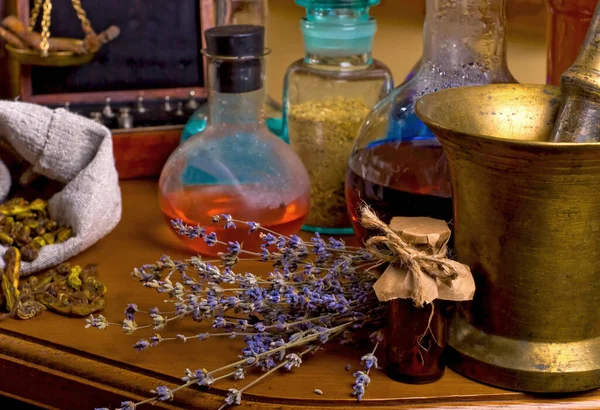 Close Healing Herbs Alchemist Stuff Old Pharmacy Alternative Medicine Concept — Stock Photo, Image