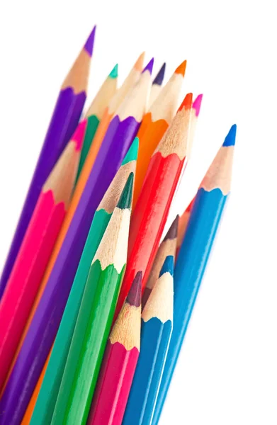 Kolorowe Ołówki Izolowane Białym Tle Zbliżenie — Zdjęcie stockowe