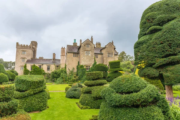 Medieval House Park Levens Hall Cumblria World Oldest Topiary Garden — стоковое фото