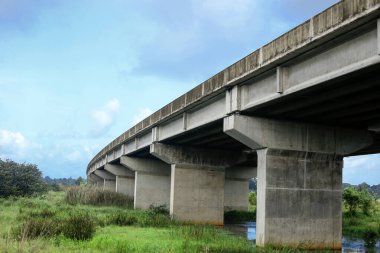 Sri Lanka 'da otoyolların inşa edildiği bölgelerde yürütülecek tesisler