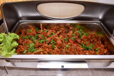 Baharatlı masala tavuğu köri / rosto / korma Delhi / Mumbai Hindistan 'da popüler bir Kuzey Hindistan yemeği..