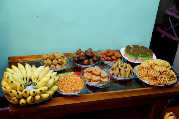 Sri Lanka Yeni Yıl Şekerleri. Ünlü ve Mutlu Kutlama.