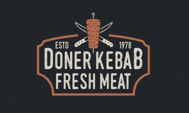 Doner Kebap vintage logosu. Kebap bıçaklı ve klasik çerçeveli Doner Kebap. Grunge desenli klasik hipster tasarımı. Vektör illüstrasyonu