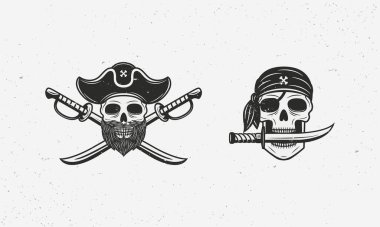 Jolly Roger klasik logo şablonu. Kafatası ve kılıçlı korsan logosu. Tişört ve tipografi için baskı. Beyaz arka planda izole edilmiş korsan amblemi. Vektör illüstrasyonu