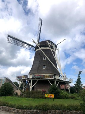 Molen, Nederland 'deki manzara kazası