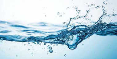 Su Dalgası ve Damlacıklarının Yakın Çekimi