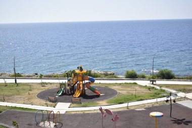 Park ve Türk Akdeniz kıyısındaki balkon manzarası