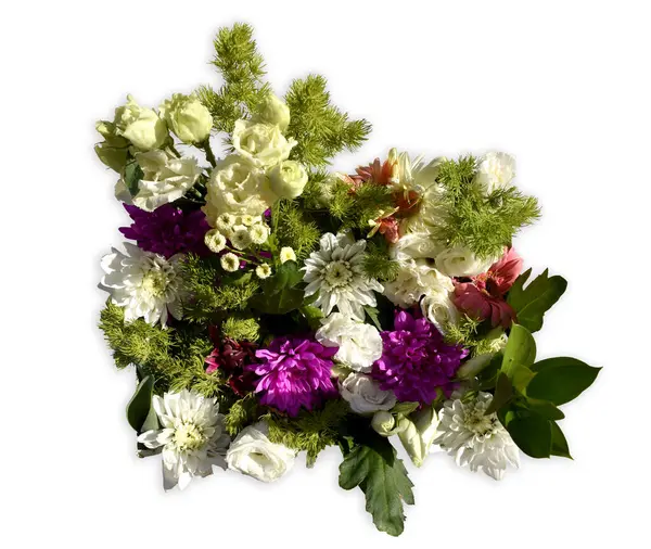 Beyaz arkaplanda izole edilmiş baş döndürücü buketin üst görünümü 