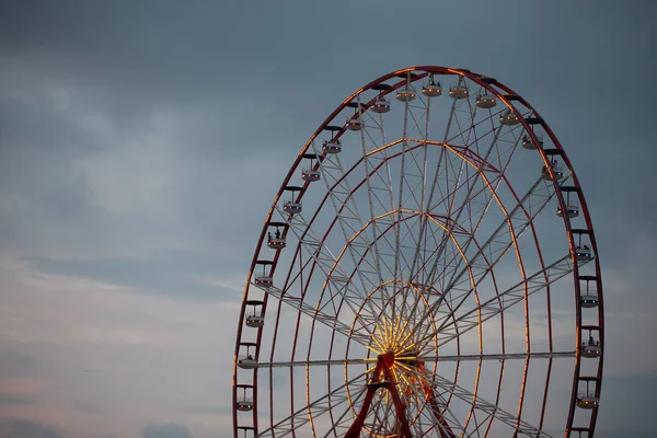 Retro Ferris Wheel Carousel Background Evening Sky — Stock Photo, Image