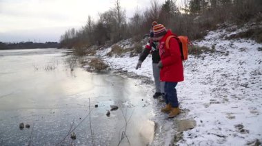 Çocuklar kışı dışarıda geçirirler..