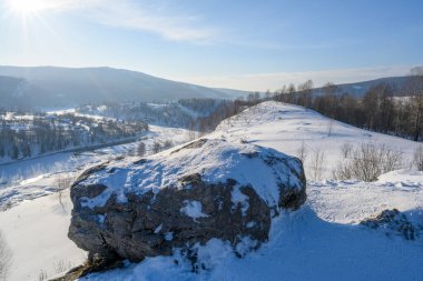 Rusya 'nın Usva Köyü - 28 Şubat 2024: Fotoğraf: Usva' nın kışın çekildiği köy.