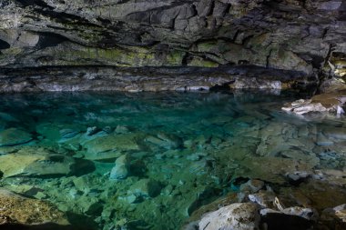 Kungur, Rusya - 28 Şubat 2024: Urallar 'daki Fantastik Kungur mağarası.