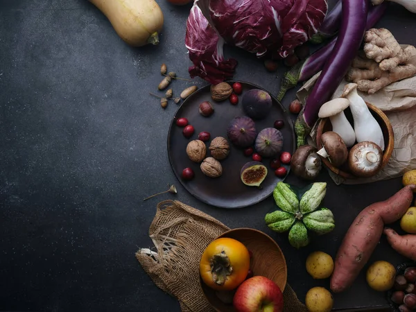 Top View Seasonal Groceries Healthy Vegetarian Ingredients Cooking Dinner Dark —  Fotos de Stock
