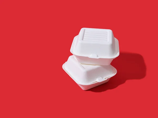 Burger Take Away Boxen Auf Rotem Hintergrund Mit Kopierraum — Stockfoto