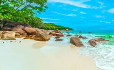 Praslin Adası, Seyşeller 'de dünyaca ünlü Anse Lazio