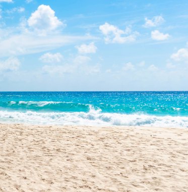 Anse Intendance plajında turkuaz su. Mahe Adası, Seyşeller