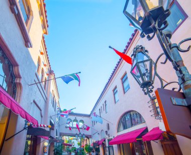 Santa Barbara şehir merkezinde hava açık. Kaliforniya, ABD