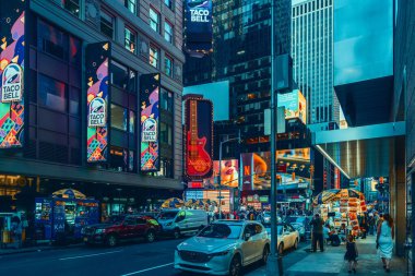 New York, ABD - 05 Ekim 2024: Manhattan 'da şehir yaşamı