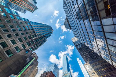 New York, ABD - 08 Ekim 2024: Dünyaca ünlü Broadway 'de gökdelenler görüldü