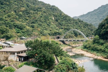 Tayvan 'ın New Taipei şehrinde Houtong kedi köyü doğası panoramik manzara