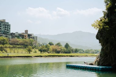 Xindian bölgesi Bitan nehir kenarı parkı New Taipei City, Tayvan