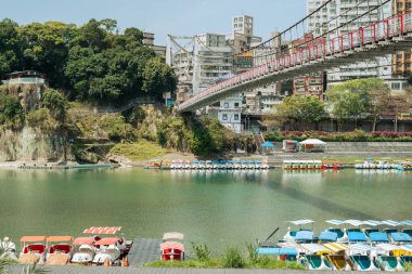 Xindian bölgesi Bitan nehir kenarı parkı New Taipei City, Tayvan