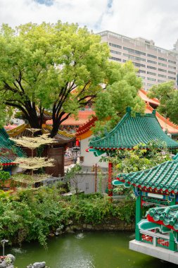 Hong Kong - 15 Eylül 2023: Wong Tai Sin Tapınağı Geleneksel bahçe