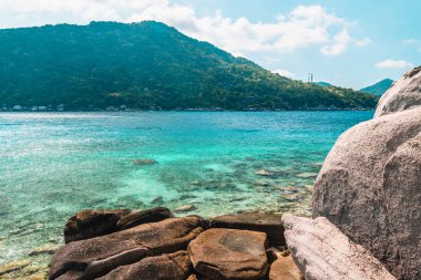 Sahil, körfez ve kayalar Koh Tao, Tayland