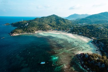 Sahil, körfez ve kayalar Koh Tao, Tayland
