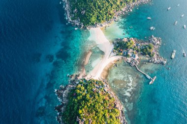 Tayland 'daki Nang Yuan ve Koh Tao adaları.