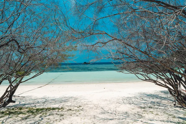 Tropikal Adada Beyaz Plaj Plajlar Dinlenecek Yerler — Stok fotoğraf