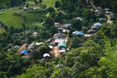 Yeşil dağların manzarası, Asya 'daki dağ manzarası.