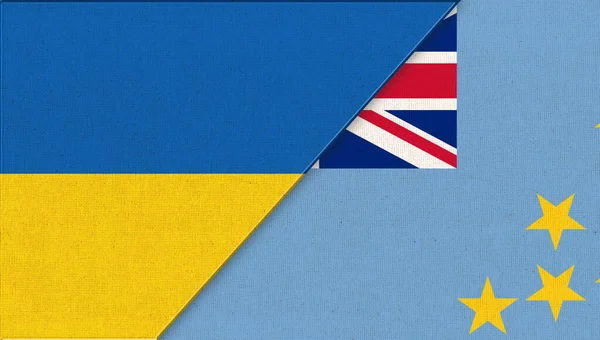乌克兰和图瓦卢的国旗 乌克兰和图瓦卢的国旗在面料纹理上 两个旗子在一起 乌克兰和图瓦卢的国家象征 外交关系 大洋洲国家的国徽 — 图库照片