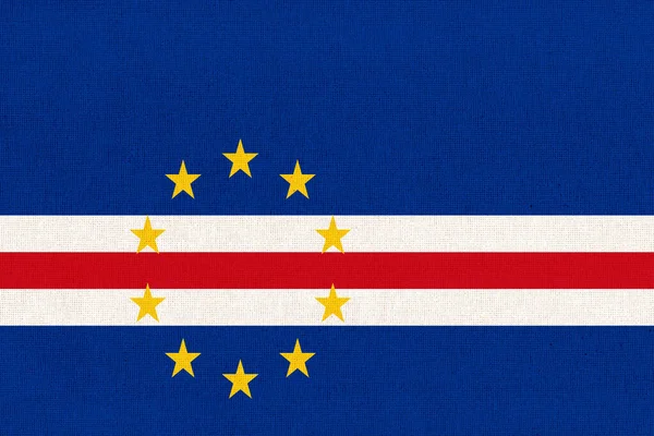 Cape Verde bayrağı. Kumaş yüzeyinde Ulusal Cape Verde bayrağı. Dokulu arka planda Cape Verde Ulusal Bayrağı. Kumaş dokusu. Cabo Verde Cumhuriyeti. Ada ülkesi