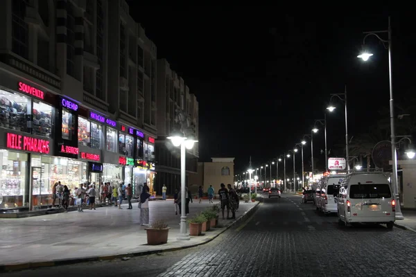 Ciudad Panorama Con Coches Calle Sobre Edificios Noche Hurghada Transporte — Foto de Stock