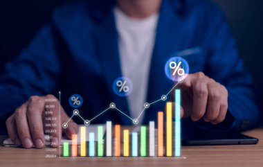 Banka faiz oranını yükseltti, yüksek yatırımcılar para iade yatırımı yaptı. Yatırım fonu stratejisi kâr paylarını artırır. İş dünyası, başarılı bilgi finans sermayesi. gelir emekliliği büyüyecek