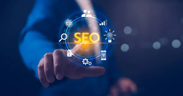 SEO Arama motoru optimizasyonu dijital pazarlama iş teknolojisi konsepti. Elle işaret eden SEO aletleri. Arama motoru sıralamalarına stratejik optimizasyon teknikleri ve dijital pazarlama yoluyla hakim olmak.