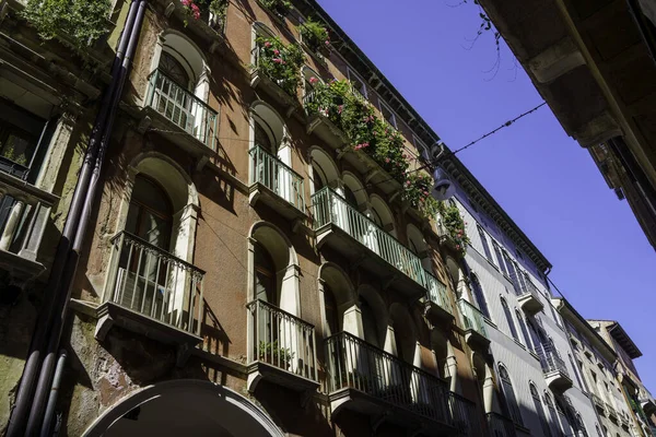 이탈리아 베네토의 트레비소에 역사적 건물들의 — 스톡 사진
