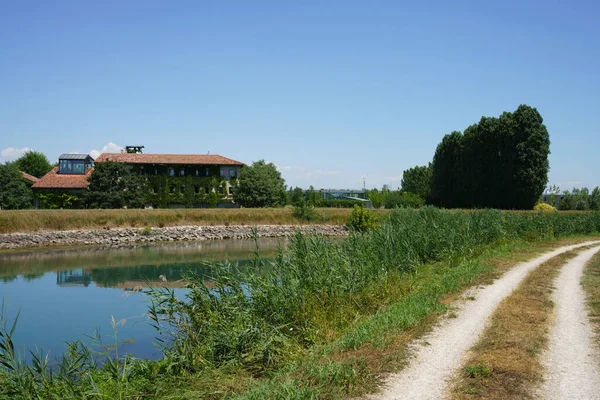 夏季意大利维尼托 威尼斯塞莱河自行车道上的景观 — 图库照片