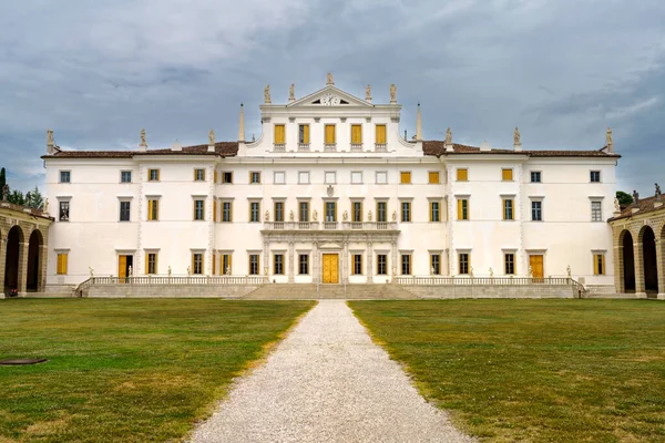 Ydersiden Den Historiske Villa Manin Passariano Udine Provinsen Friuli Venezia - Stock-foto