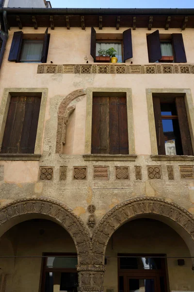 Conegliano Történelmi Palotájának Külseje Treviso Tartomány Veneto Olaszország — Stock Fotó