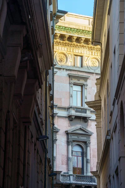 Μιλάνο Λομβαρδία Ιταλία Ιστορικά Κτίρια Κοντά Στο Duomo — Φωτογραφία Αρχείου