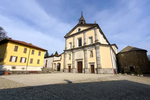Utanför Den Historiska Kyrkan Sant Eufemia Oggiono Lecco Provinsen Lombardiet — Stockfoto