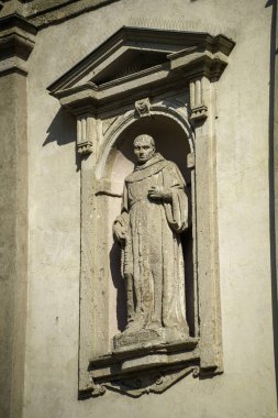 Milan, Lombardy, İtalya 'daki Sant Angelo Kilisesi. Ön cephenin ayrıntıları