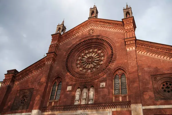 Милан Ломбардия Италия Фасад Средневековой Церкви Сан Марко — стоковое фото