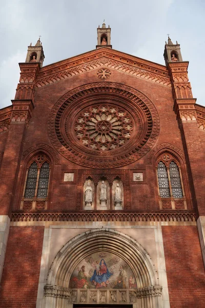 Милан Ломбардия Италия Фасад Средневековой Церкви Сан Марко — стоковое фото