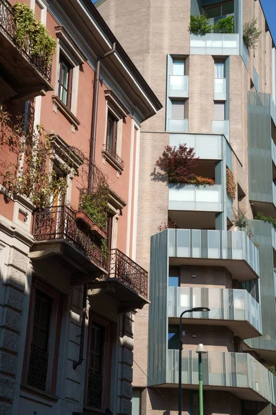 이탈리아 롬바르디아 밀라노의 포르타누오바에 현대식 — 스톡 사진