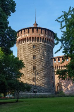 Ortaçağ Castello Sforzesco 'sunun dışı, Milano, Lombardy, İtalya kalesi.