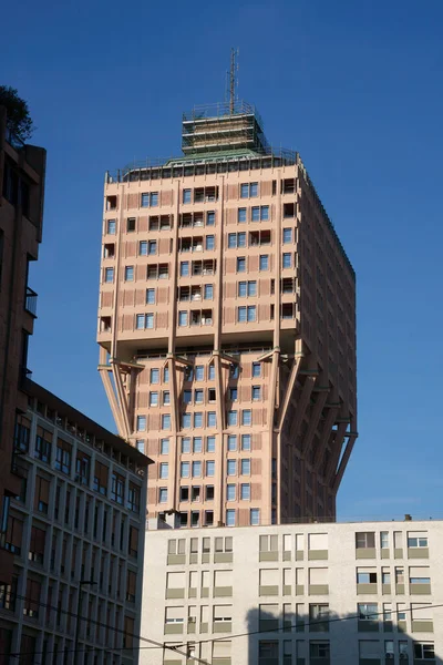 Torre Velasca Milánóban Lombardia Olaszország Brutalista Építészet Híres Példája — Stock Fotó