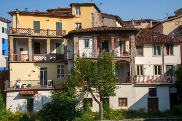 Castelnuovo Garfagnana 지방의 역사적인 토스카나 이탈리아 스톡 사진
